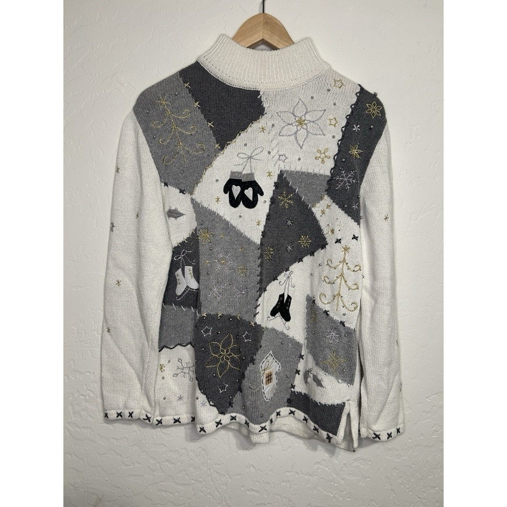Designers Originals Studio Fa La La Woman's Large Christmas Sweater Winter